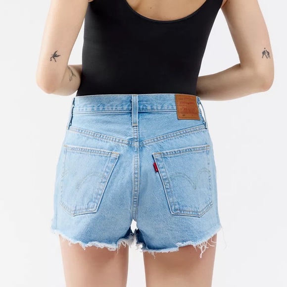 NWT Levi’s 501 Denim Shorts - Picture 7 of 7